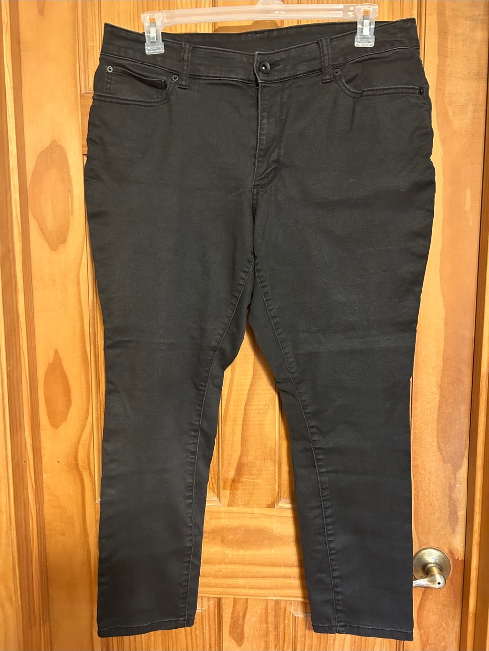 Faded Glory Women’s Straight Leg Black Jeans Size 16